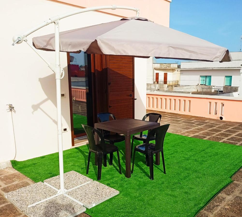La Terrazza Di Fabrizio 5 Minuti Dal Mare Villa Andrano Exterior photo